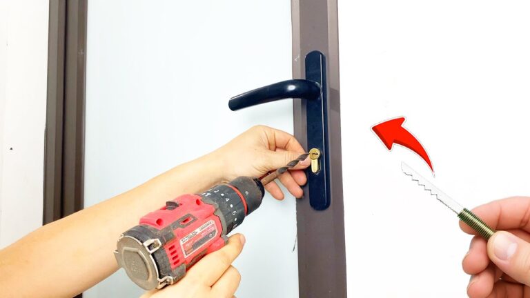Sblocca la porta in 5 semplici passi senza chiave! Scopri come fare!