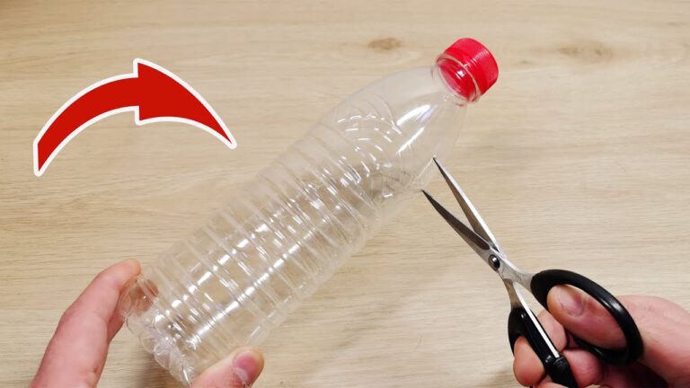 Trasforma 1 bottiglia di plastica in un utile strumento per la cucina! Scopri come!